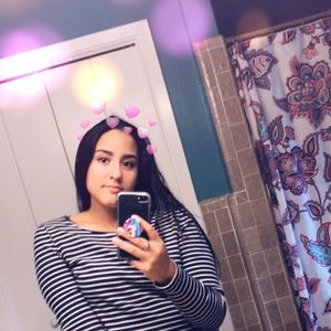 Meet your Posher, Adriana